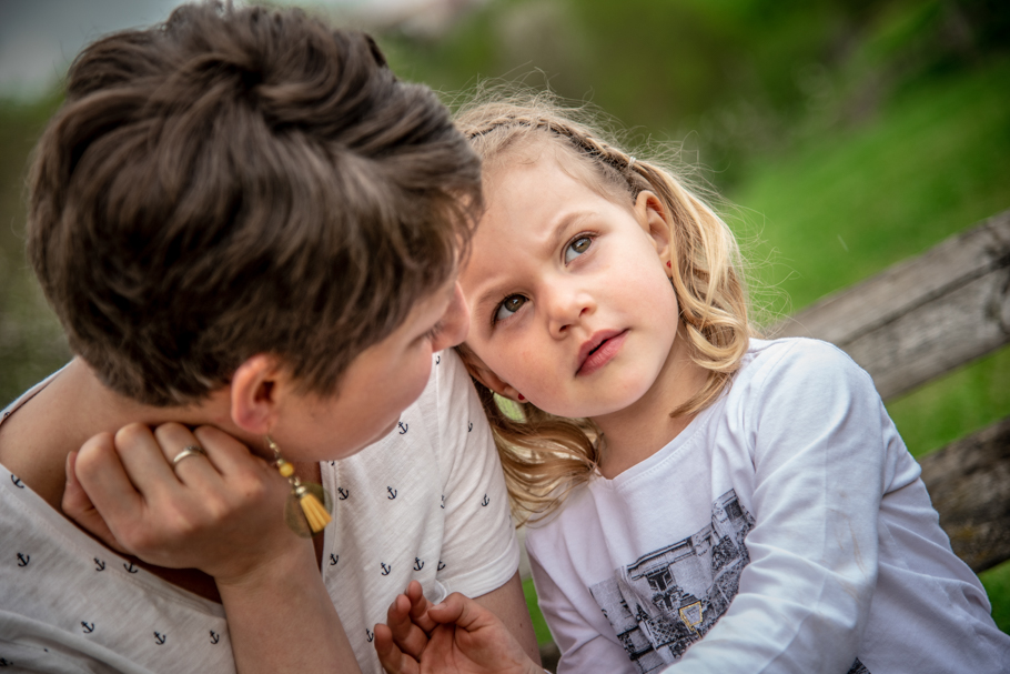 photographe portrait lifestyle family à Bressuire, Parthenay, Niort, Les Herbiers, Cholet . déplacements en Deux Sèvres, Vendée, Maine et Loire, et sur toute la france.