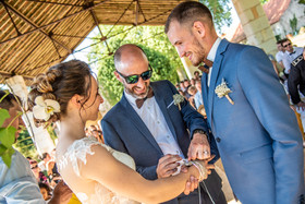 photographe de mariage dans les Deux Sèvres, la Vendée, et le Maine et Loire à Bressuire, Niort, Cholet, Les Herbiers.