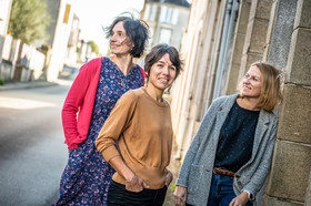 photographe portrait lifestyle family à Bressuire, Parthenay, Niort, Les Herbiers, Cholet . déplacements en Deux Sèvres, Vendée, Maine et Loire, et sur toute la france.