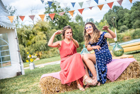 photographe de mariage dans les Deux Sèvres, la Vendée, et le Maines et Loire. Photographe à Bressuire, Parthenay, Niort, Les Herbiers, Cholet, et Saumur.