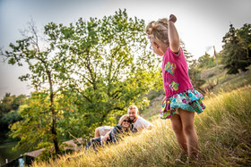 photographe portrait lifestyle family à Bressuire, Parthenay, Niort, Les Herbiers, Cholet . déplacements en Deux Sèvres, Vendée, Maine et Loire, et sur toute la france.