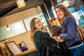 photographe portrait lifestyle family à Bressuire, Parthenay, Niort, Les Herbiers, Cholet . déplacements en Deux Sèvres, Vendée, Maine et Loire, et sur toute la france.