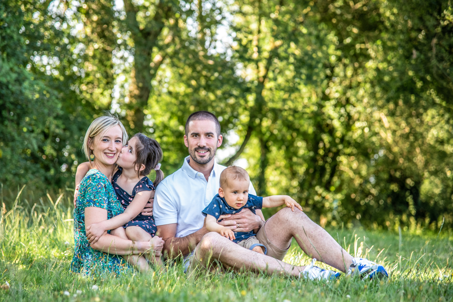photographe portrait lifestyle family à Bressuire, Parthenay, Niort, Les Herbiers, Cholet . déplacements en Deux Sèvres, Vendée, Maine et Loire, et sur toute la france.